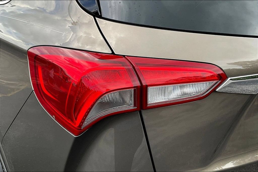 Used 2019 Buick Envision Essence FWD image 27
