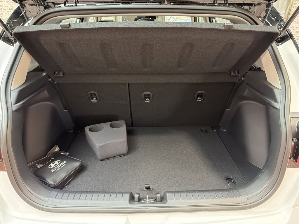 New 2026 Hyundai Venue SEL image 22