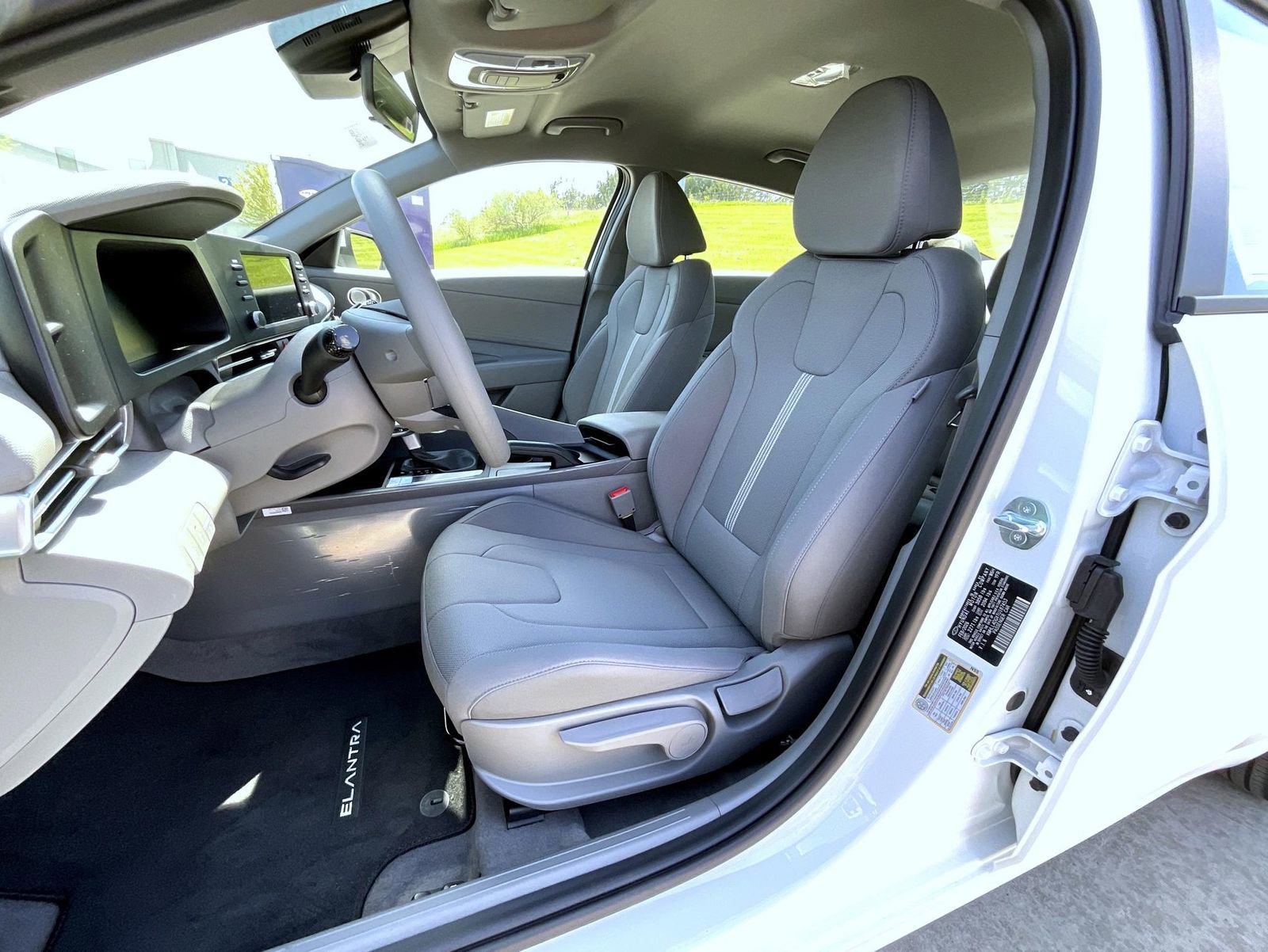 New 2026 Hyundai Elantra SE FWD image 10