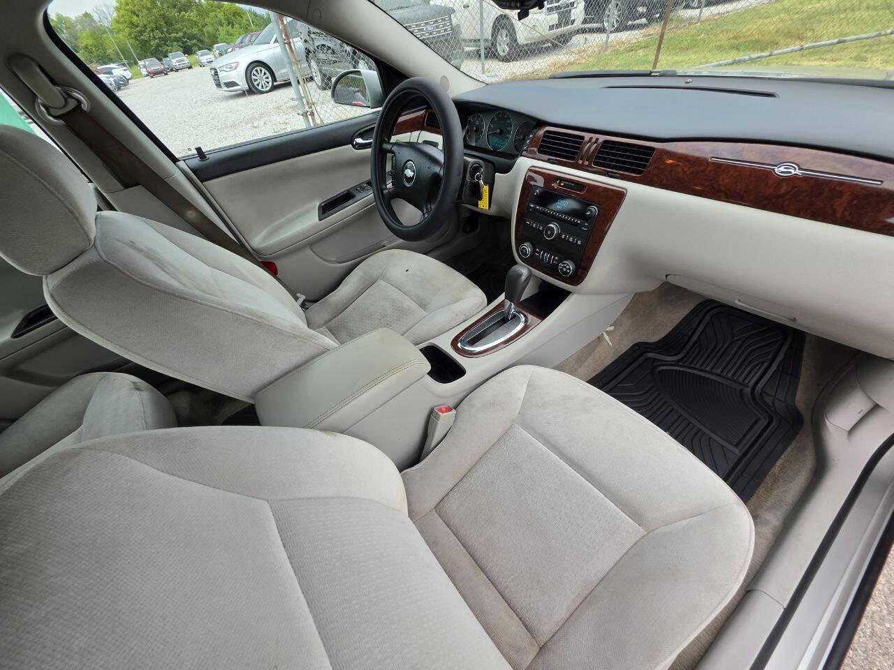Used 2007 Chevrolet Impala LT FWD image 4