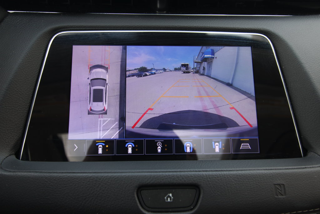 Used 2019 Cadillac XT4 Premium Luxury AWD/4WD image 14