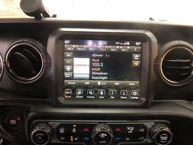 Used 2023 Jeep Gladiator Overland image 15