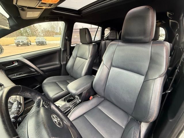 Used 2016 Toyota RAV4 SE AWD/4WD image 9