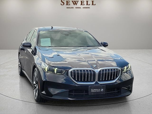 Used 2024 BMW 540i xDrive w/ Convenience Package AWD/4WD image 7