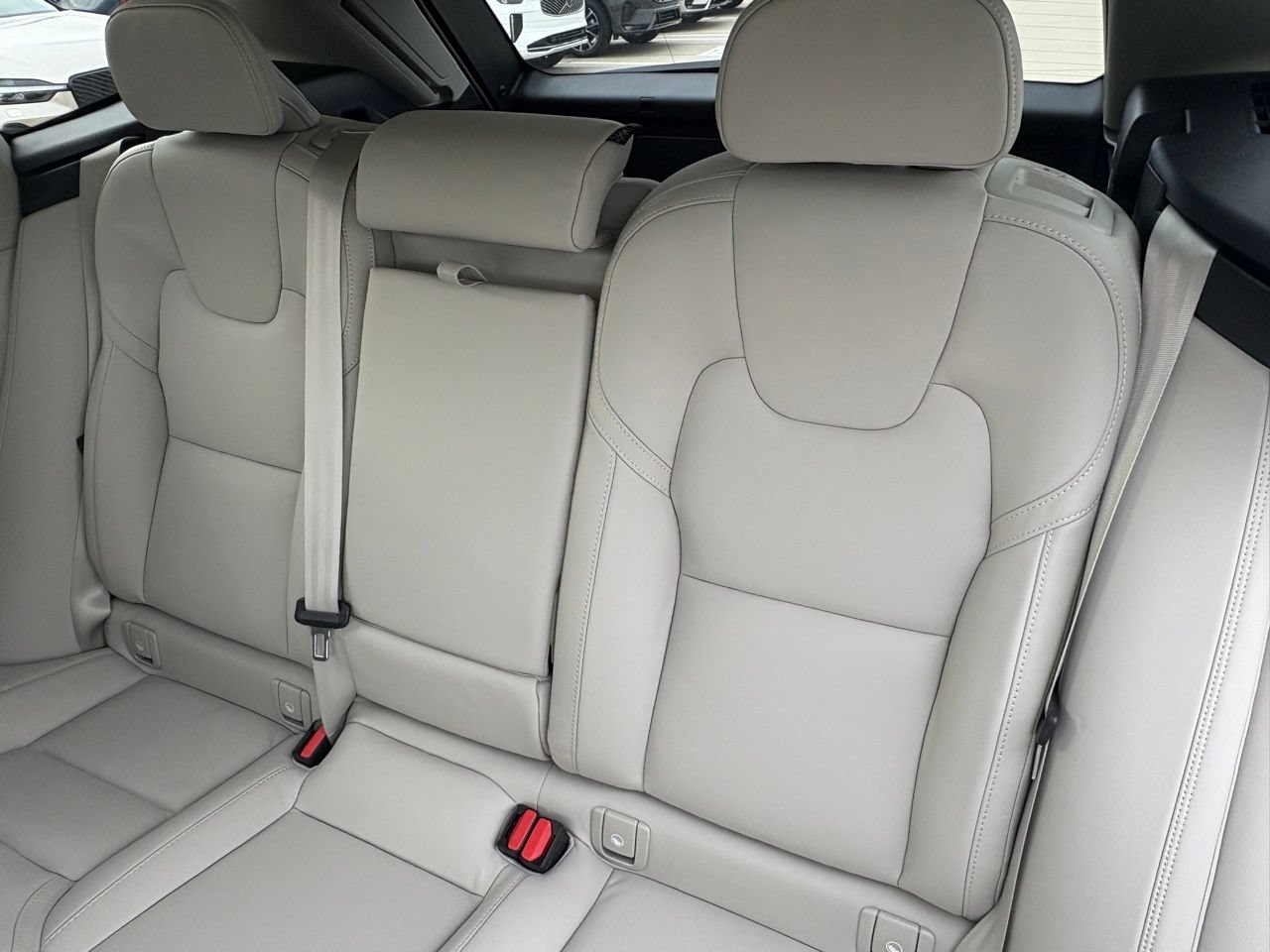 New 2026 Volvo XC60 B5 Ultra w/ Protection Package Premier AWD/4WD image 22