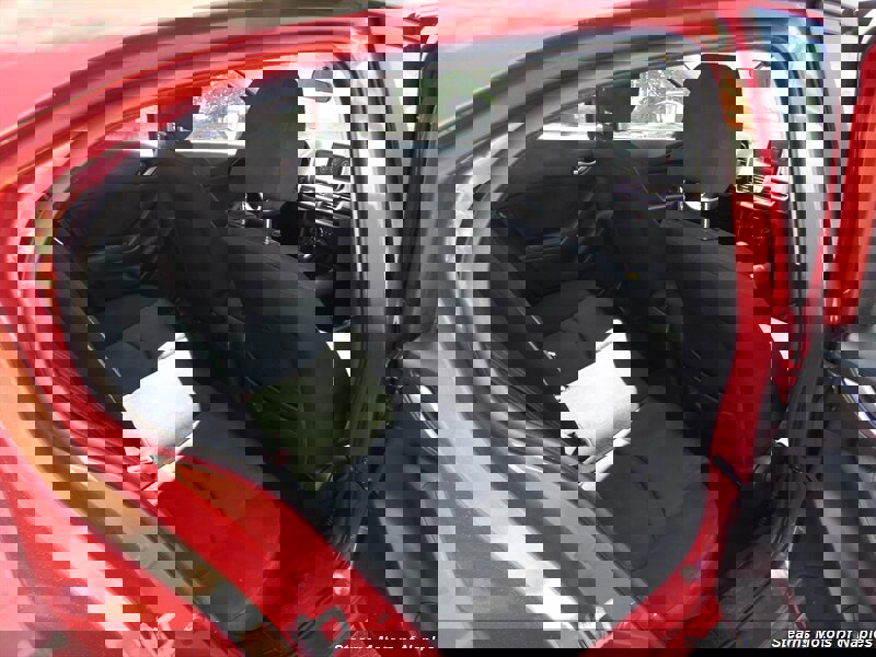 Used 2015 MAZDA MAZDA3 i Sport image 48