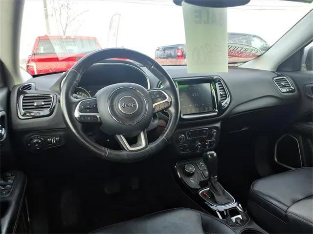 Certified 2018 Jeep Compass Limited image 9