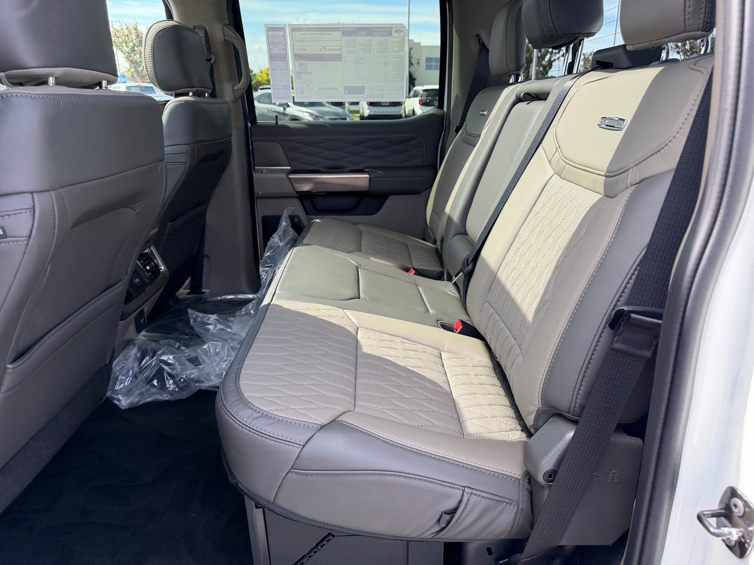 New 2026 Ford F350 Platinum w/ Platinum Plus Package AWD/4WD image 16