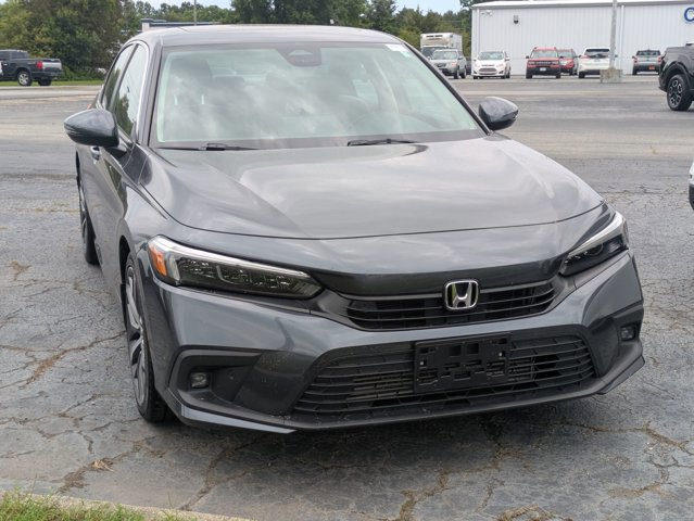 Used 2023 Honda Civic Touring image 2