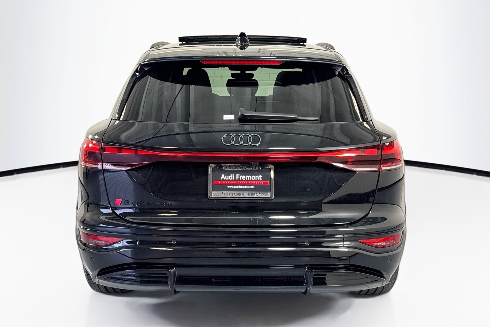 New 2027 Audi SQ6 e-tron Premium Plus AWD/4WD image 6