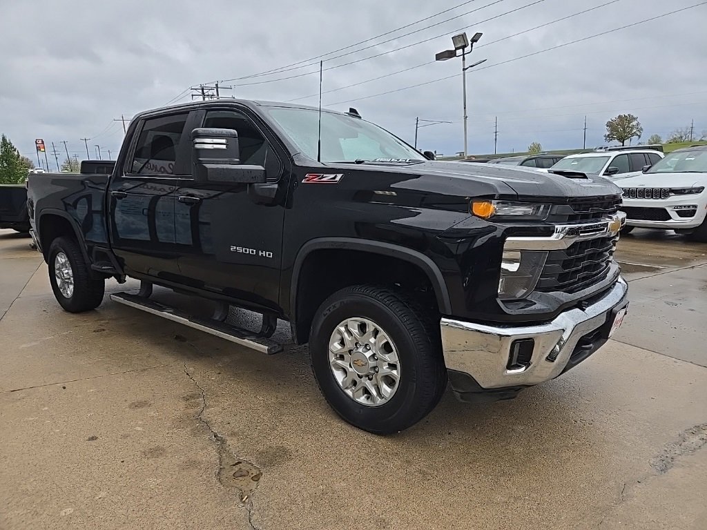 Used 2024 Chevrolet Silverado 2500 LT image 13