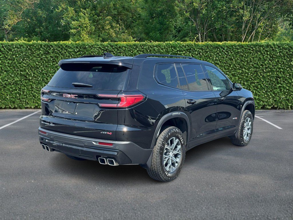 Used 2025 GMC Acadia AT4 w/ Luxury Package AWD/4WD image 3