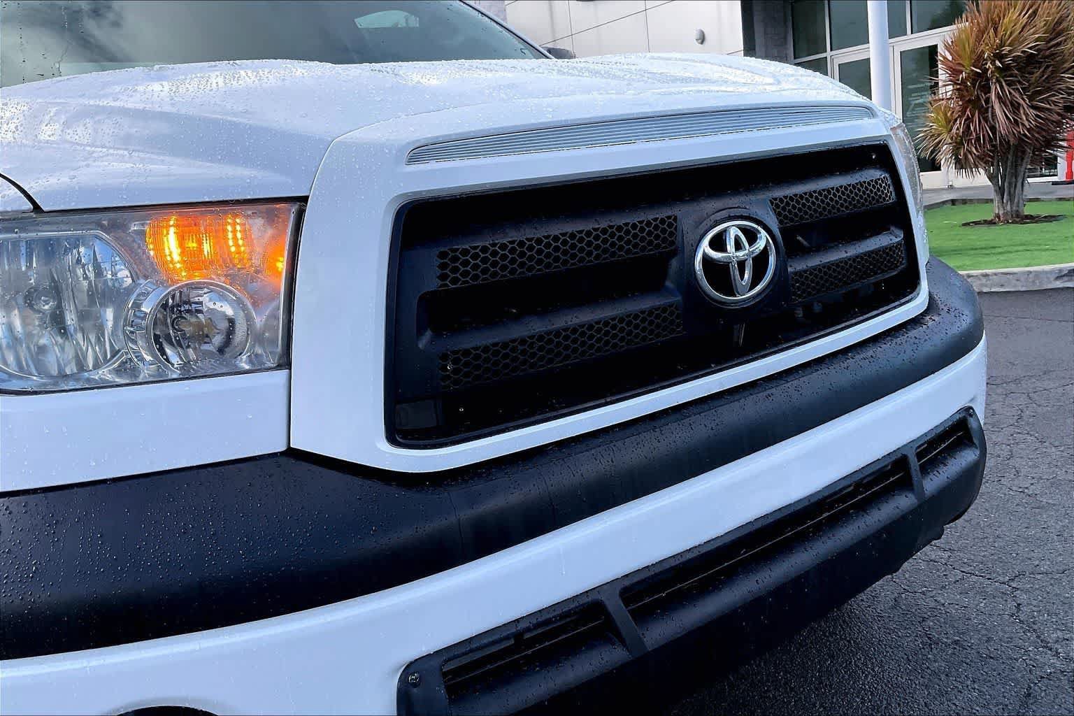 Used 2013 Toyota Tundra 2WD Double Cab w/ Tow Pkg image 33