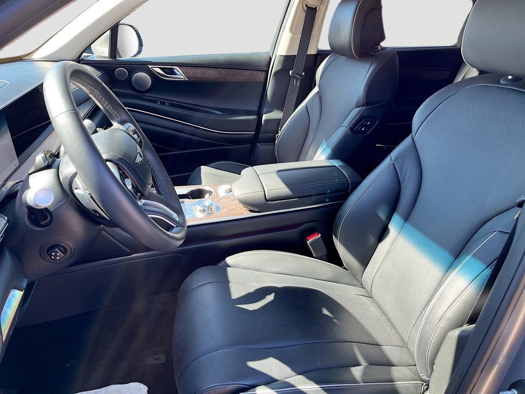 Used 2025 Genesis GV80 2.5T Prestige image 22