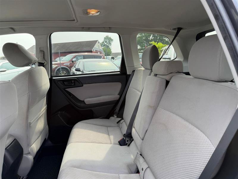 Used 2015 Subaru Forester 2.5i Premium w/ All-Weather Package AWD/4WD image 24