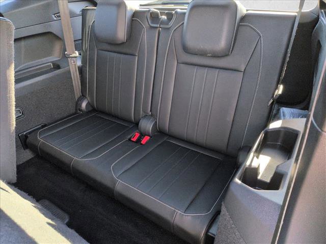 Used 2023 Volkswagen Tiguan SE R-Line image 20