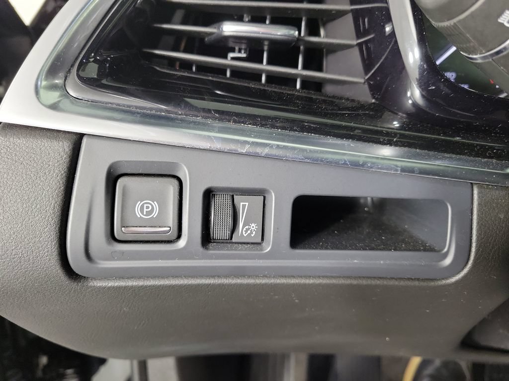 Used 2024 Cadillac XT6 Luxury w/ LPO, Floor Liner Package AWD/4WD image 33