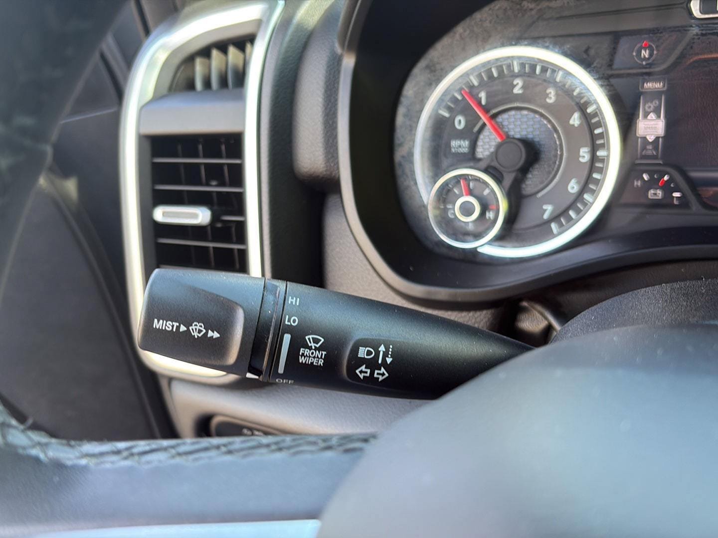 Used 2025 RAM 1500 Big Horn AWD/4WD image 29