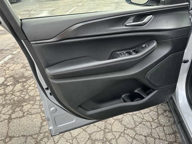 Certified 2023 Jeep Grand Cherokee Altitude image 17