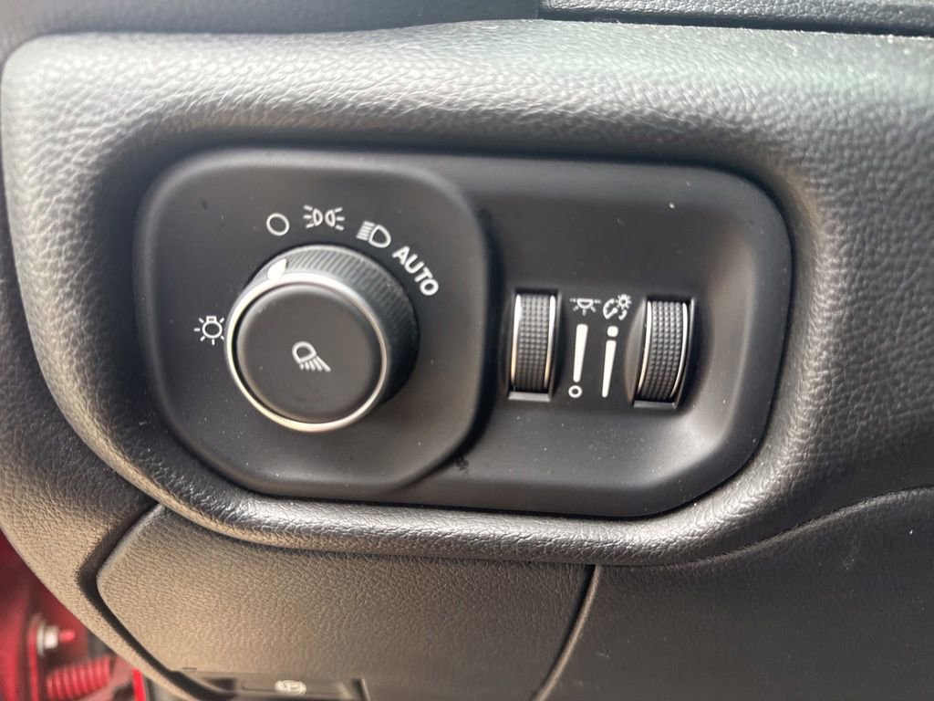 Used 2019 RAM 2500 Tradesman AWD/4WD image 16