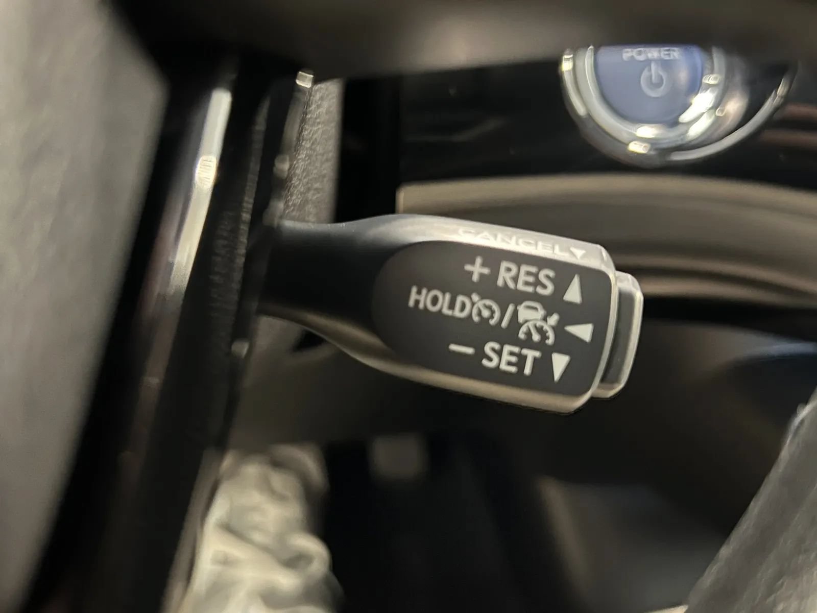 Used 2019 Toyota Prius LE FWD image 38