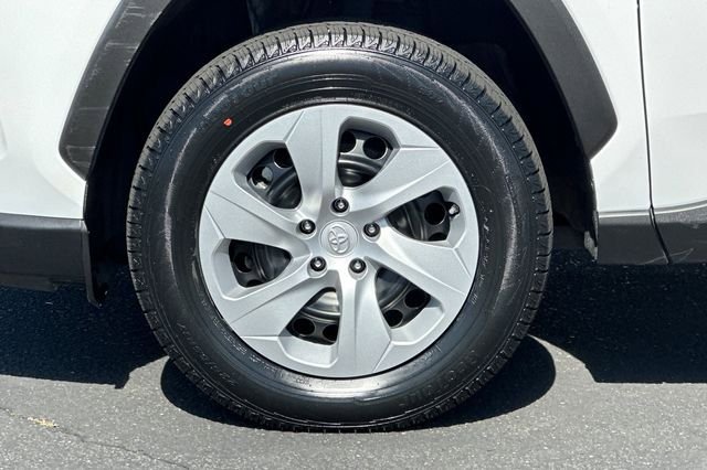 Certified 2024 Toyota RAV4 LE image 30