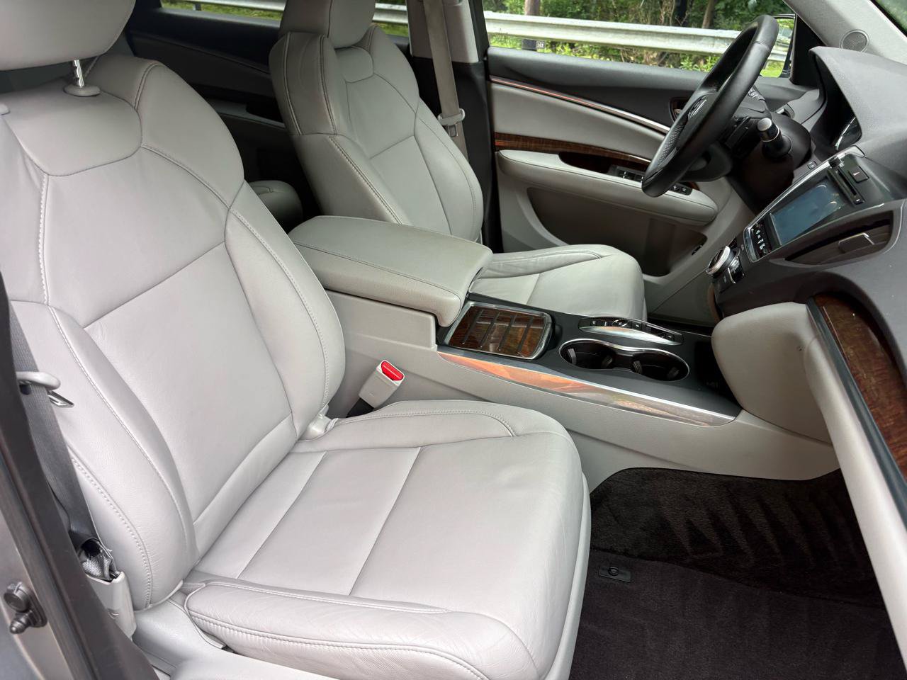 Used 2020 Acura MDX SH-AWD image 32