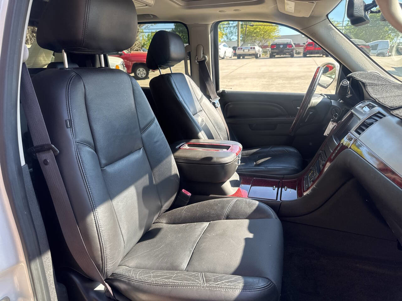 Used 2012 Cadillac Escalade EXT Premium AWD/4WD image 14