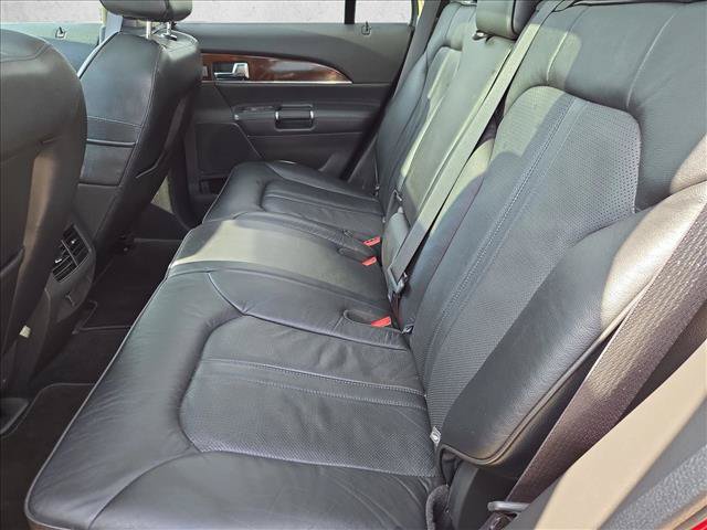 Used 2014 Lincoln MKX FWD w/ Equipment Group 102A image 18