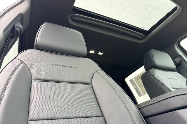 New 2026 GMC Sierra 1500 Denali w/ Denali Reserve Package image 18