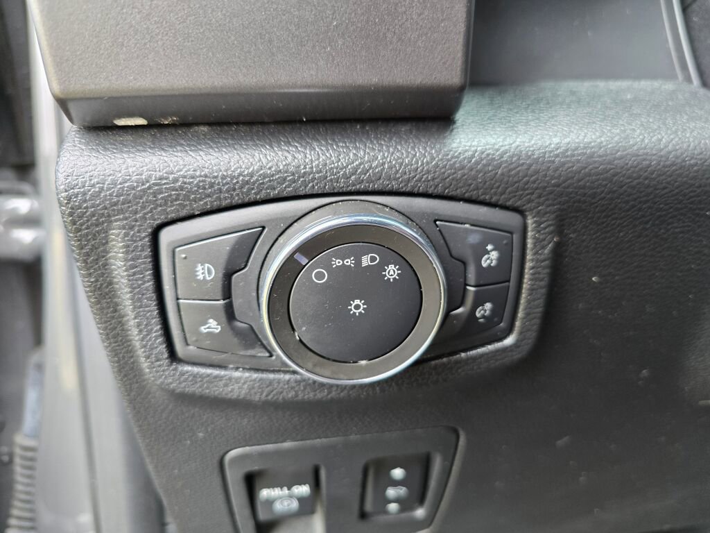 Used 2020 Ford F150 XLT w/ Equipment Group 302A Luxury image 28