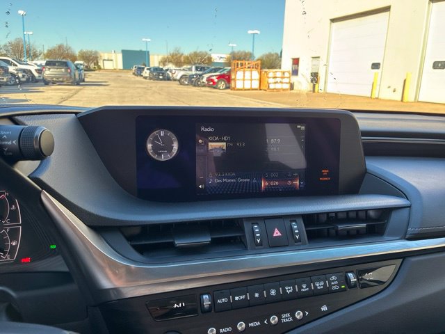 Used 2021 Lexus ES 350 w/ Accessory Package 2 FWD image 25