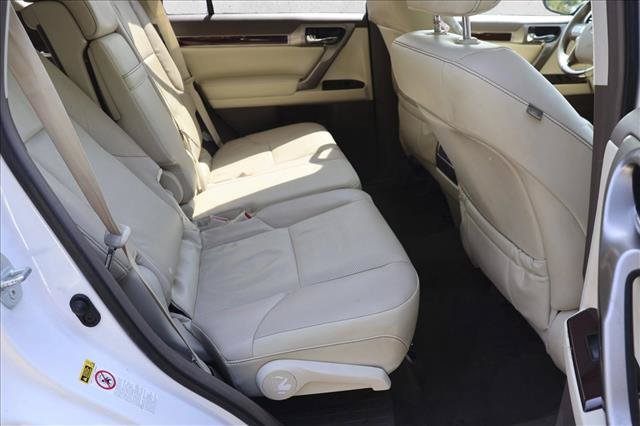 Used 2019 Lexus GX 460 Premium w/ Premium Package AWD/4WD image 26