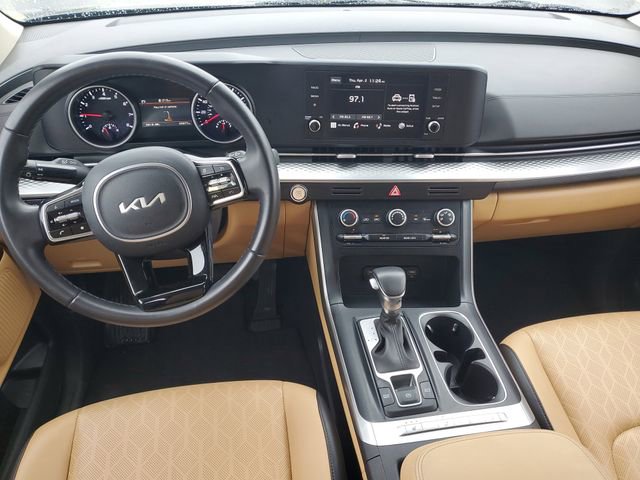 Certified 2024 Kia Carnival LX image 11