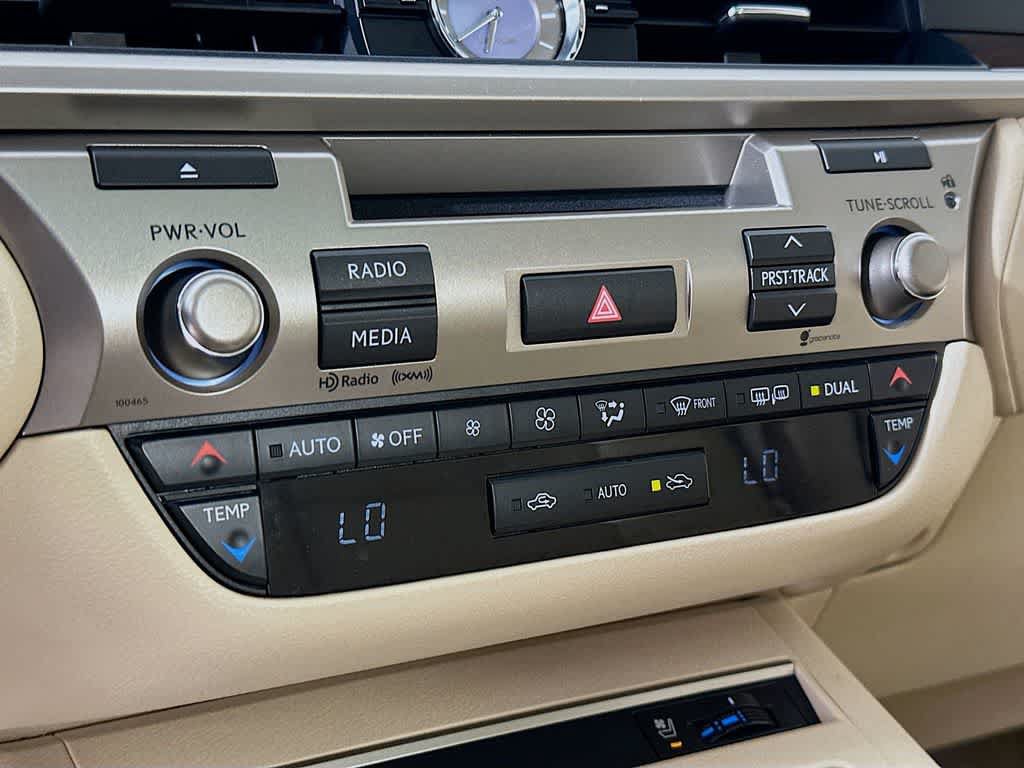 Used 2015 Lexus ES 350 w/ Premium Package FWD image 18