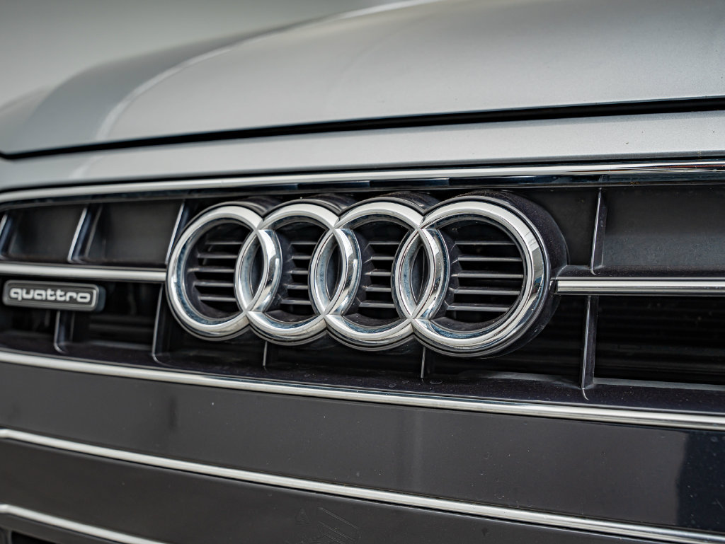 Used 2022 Audi A4 2.0T Premium w/ Convenience Package AWD/4WD image 12