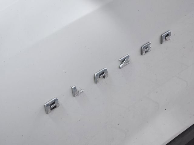 Used 2021 Chevrolet Blazer LT w/ Sound & Technology Package FWD image 10
