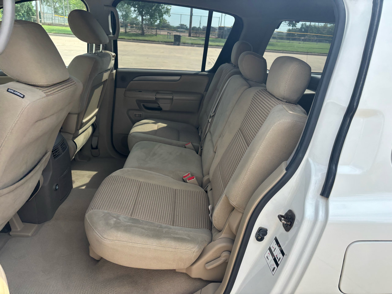 Used 2011 Nissan Armada SV image 16