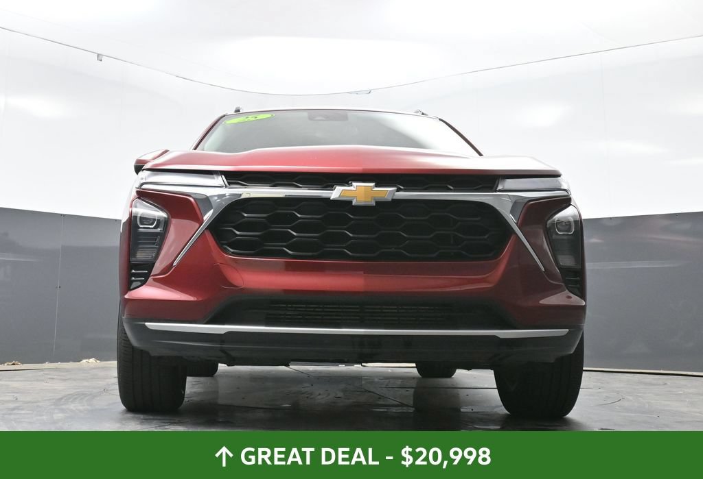 Used 2025 Chevrolet Trax LT FWD image 55