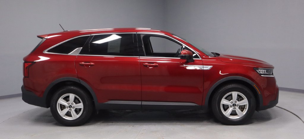 Used 2023 Kia Sorento LX FWD image 10