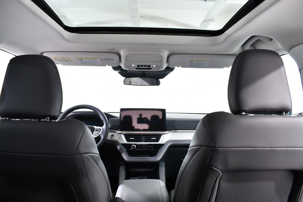 New 2025 Ford Explorer Active w/ Active Comfort Package image 17