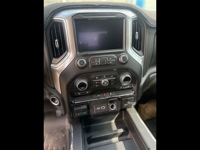 Used 2022 Chevrolet Silverado 2500 LT w/ Convenience Package image 10