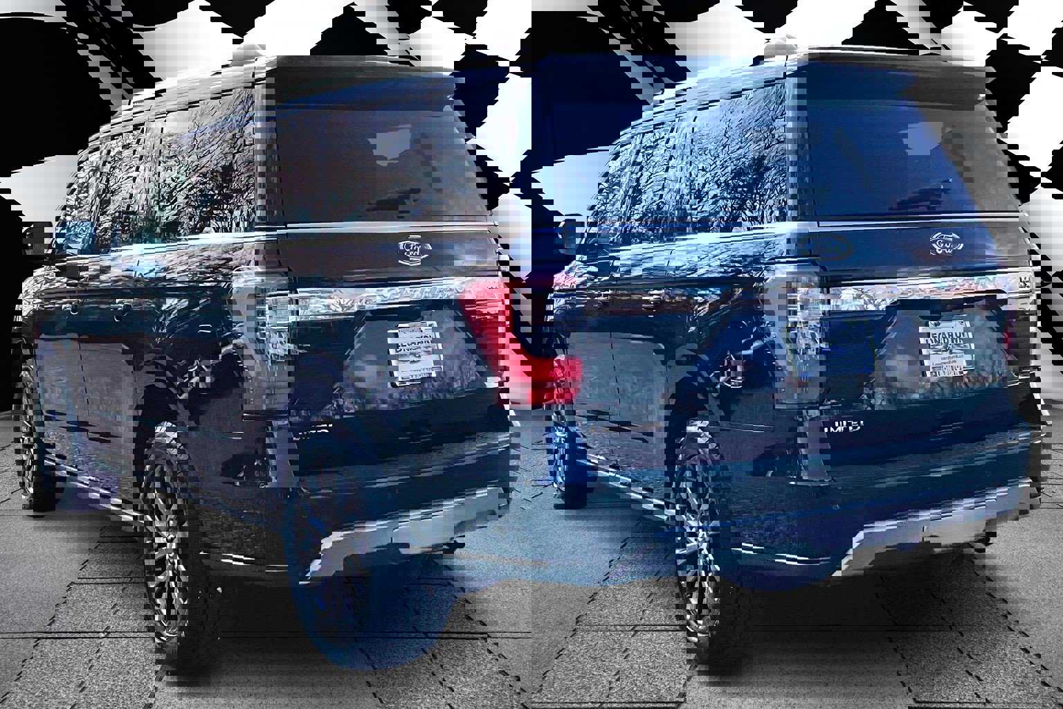 Used 2021 Ford Expedition Max Limited image 12