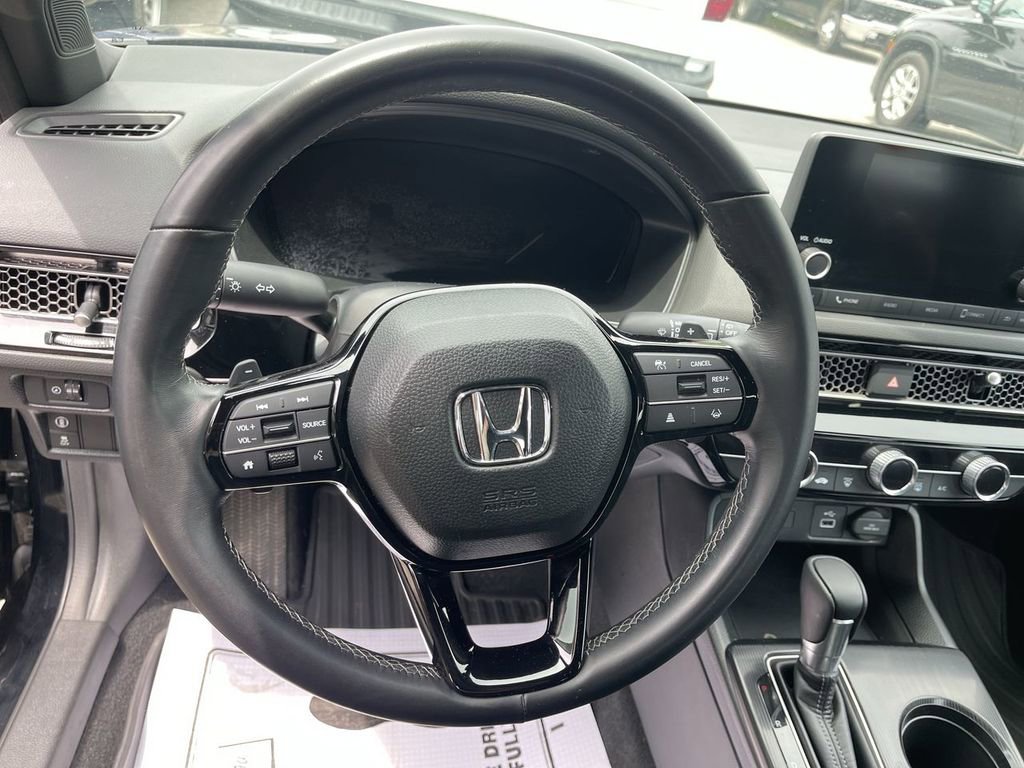 Used 2023 Honda Civic Sport image 3
