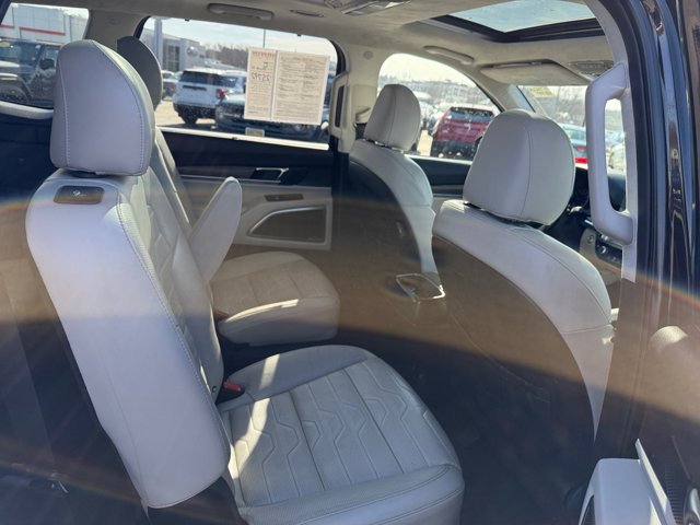 Used 2021 Kia Telluride SX w/ SX Prestige Package image 32