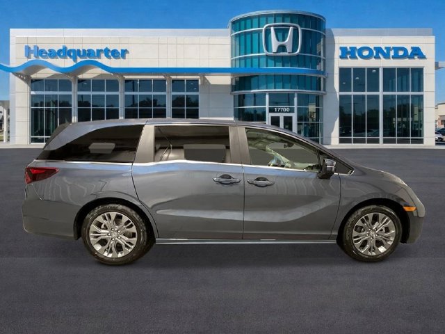 New 2027 Honda Odyssey Touring image 2