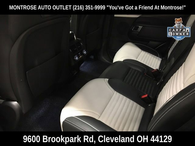 Used 2024 Land Rover Discovery Metropolitan Edition image 26