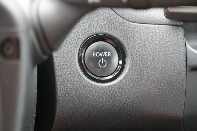 Used 2025 Toyota Camry SE FWD image 29