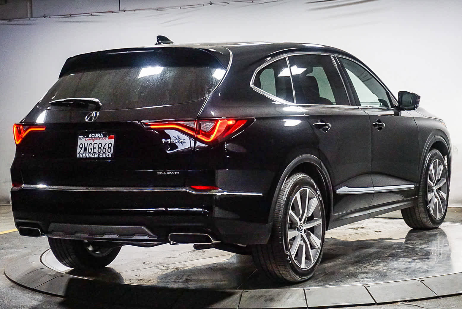 Used 2025 Acura MDX SH-AWD w/ Technology Package image 10