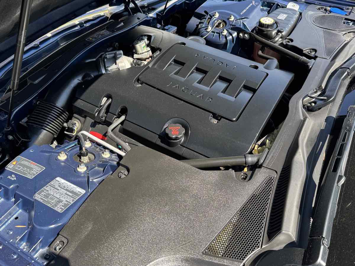 Used 2007 Jaguar XK Convertible RWD image 9
